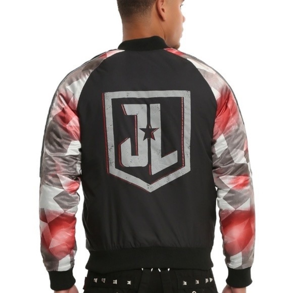 DC Comics Justice League Cyborg Bomber Jacket. Size M - Picture 8 of 11